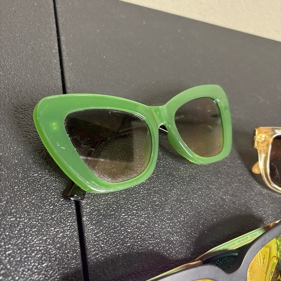 Bundle Sunglasses Collection Oscar de la Renta Vera Wang Ray Ban Diff Etc *ISSUE